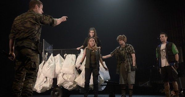 Foto de Madre Coraje y sus hijos de El Centro Dramático Nacional